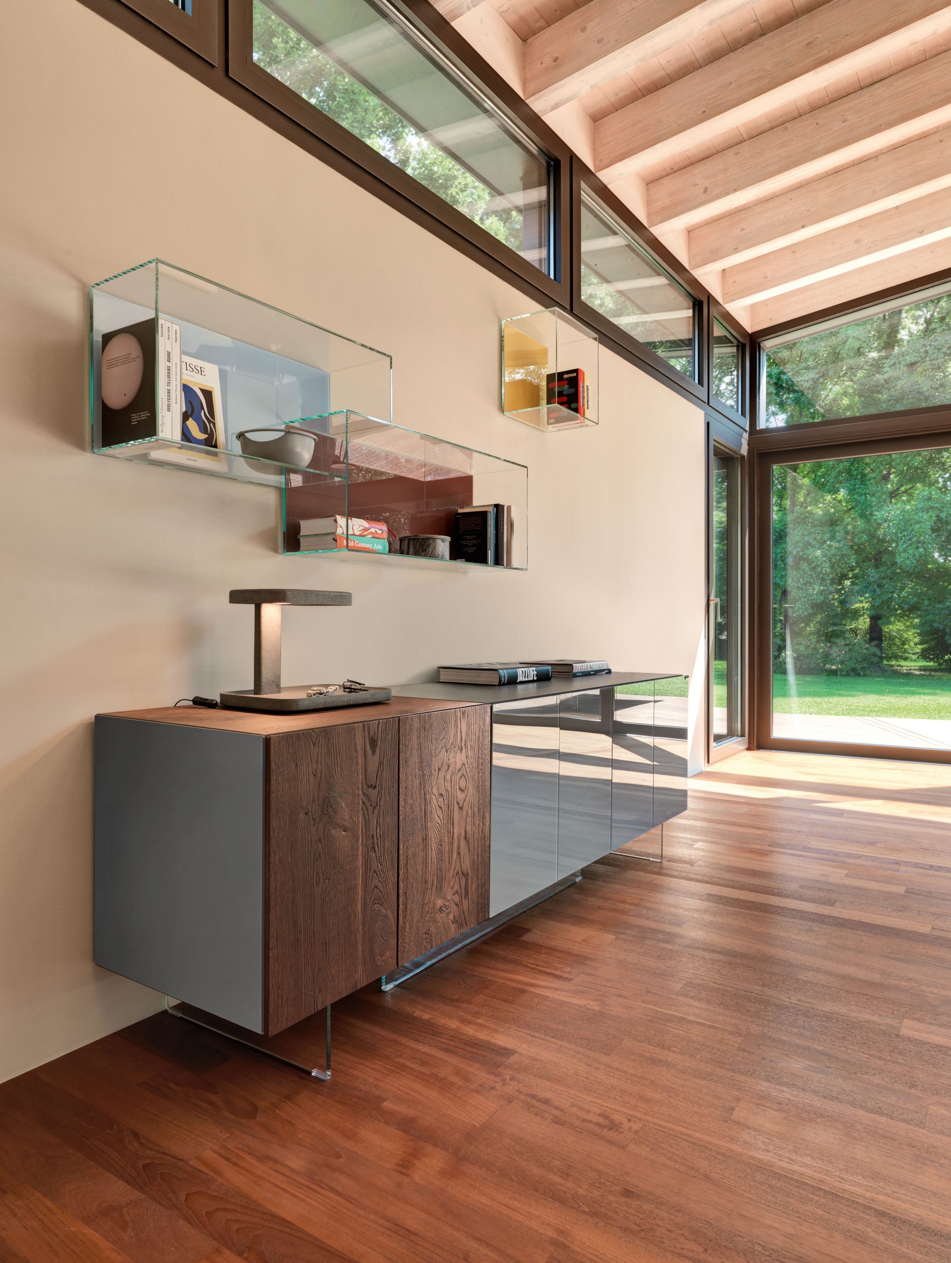 galleryImage