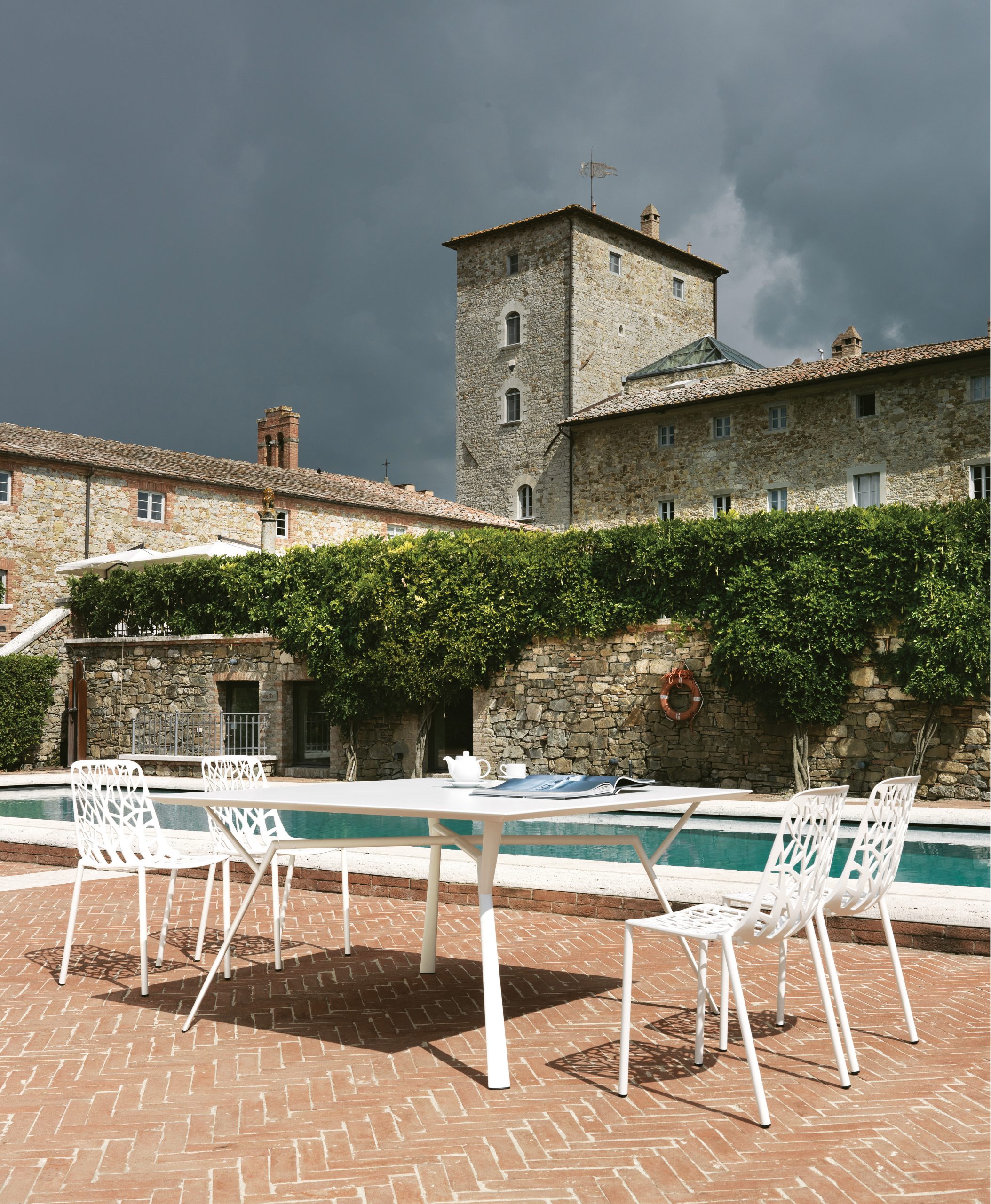 galleryImage