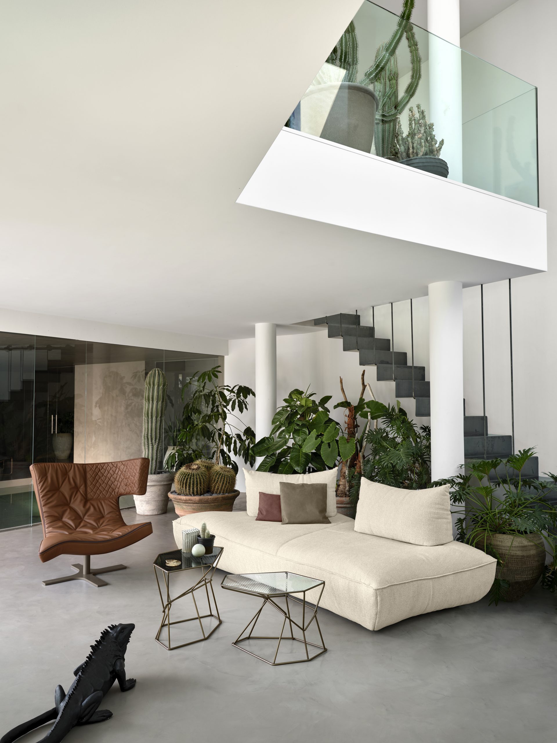 galleryImage
